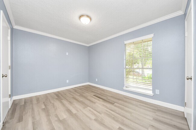 Building Photo - 26722 Cypresswood Dr