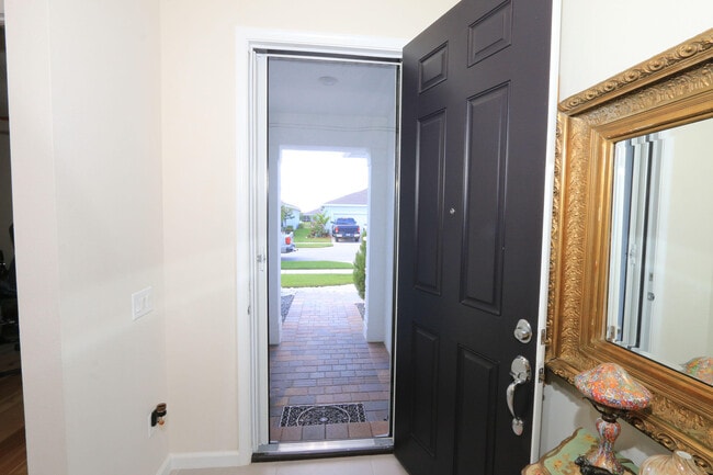 Building Photo - 13412 SW Vermillion Cir