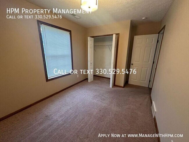 Building Photo - 2507 Zircon St NE