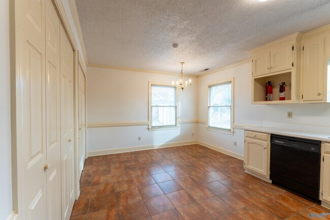 Building Photo - 106 Cranberry Way
