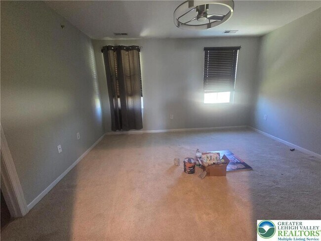 Building Photo - 2500 Alex Rd