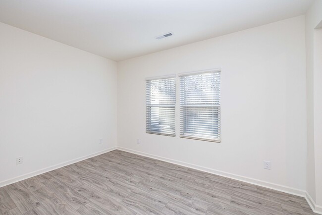 Building Photo - Ready now!  Paired 3br 2.5 with garage  mi...