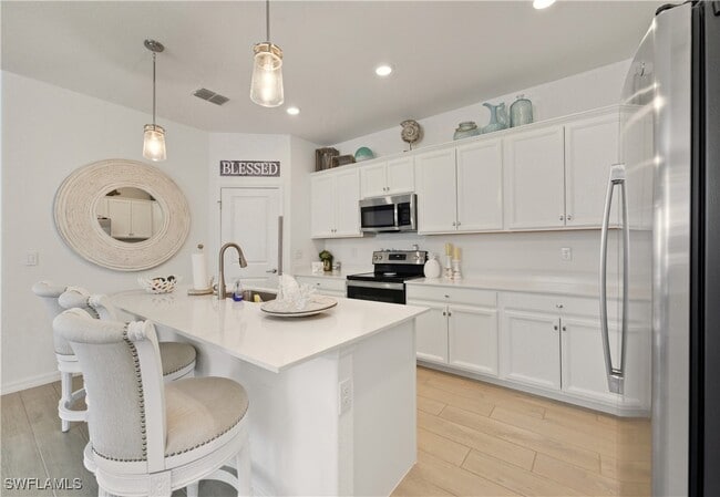 Building Photo - 2537 Kona Wy