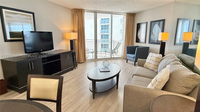 Building Photo - 17375 Collins Ave