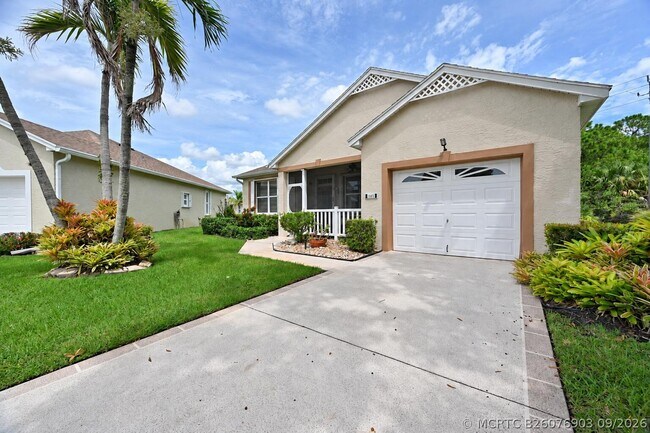 Building Photo - 545 NW Portofino Ln