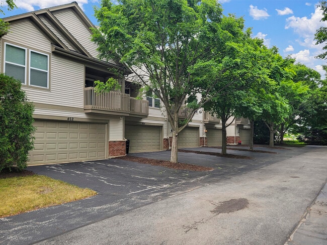 Building Photo - 464 Valentine Way