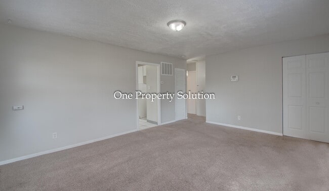 Building Photo - 5147 E 10th Ave
