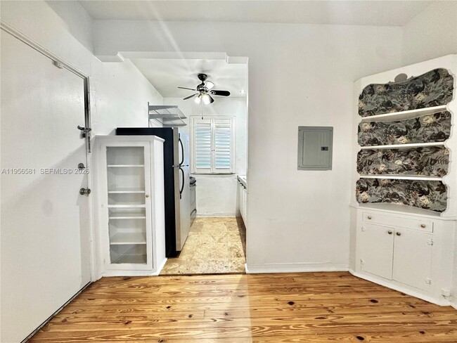 Building Photo - 1056 Jefferson Ave