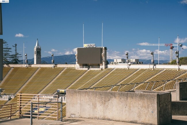 Building Photo - 2905 Channing Way