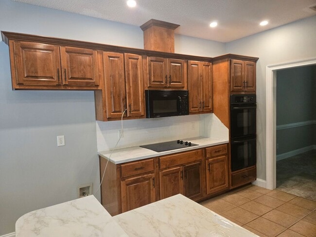 Building Photo - FOR RENT in HARRIS COUNTY with SWIMMING POOL! Available July 1st