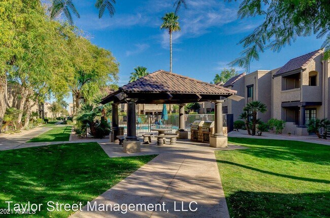 Building Photo - 5995 N 78th St