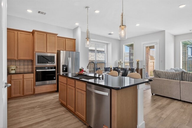 Building Photo - 6118 Waterman Lk Ln