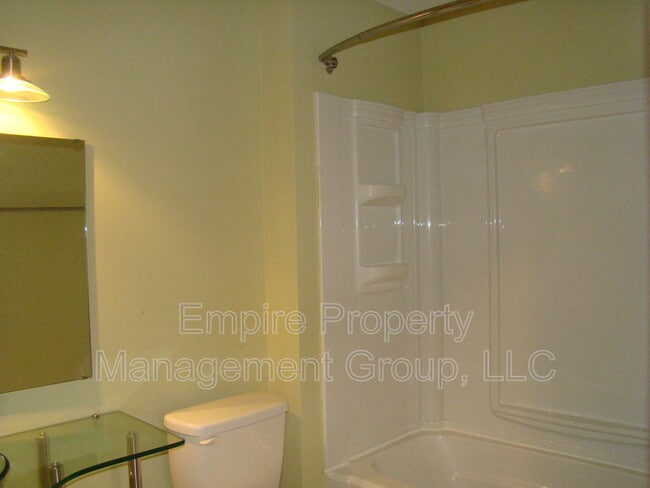 Building Photo - 1607 Willowby St