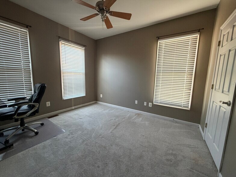 Bedroom 2 - 217 S Fremont Ave