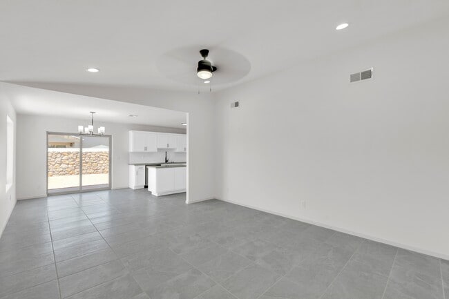 Building Photo - 15221 Purpose Ave