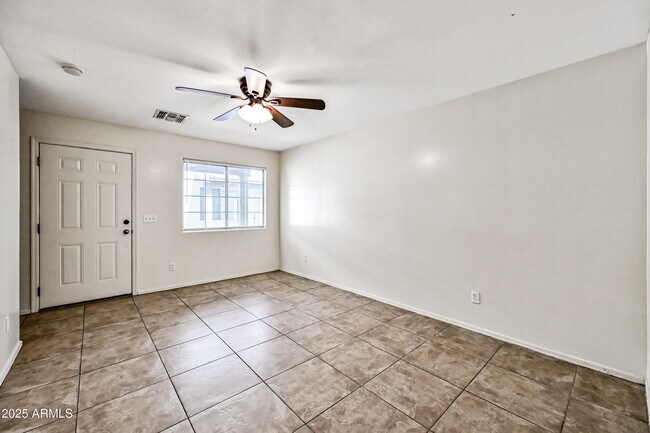 Building Photo - 2243 W Morten Ave