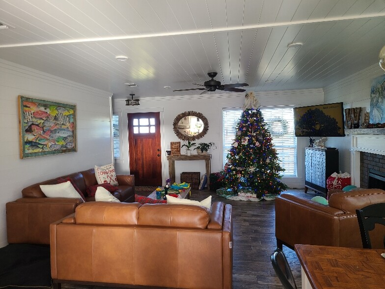 Building Photo - 4007 W Princess Ln