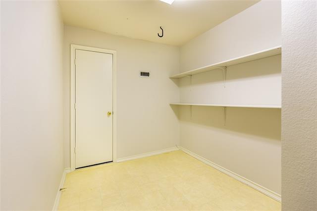 Building Photo - 1801 Fern Ct