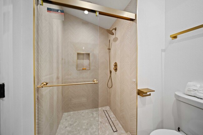 Building Photo - 11946 Aneta St