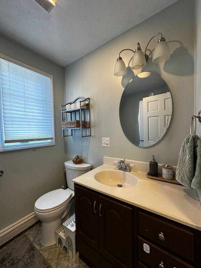 Building Photo - Charming 3 Bed, 3 Bath Home with Finished ...