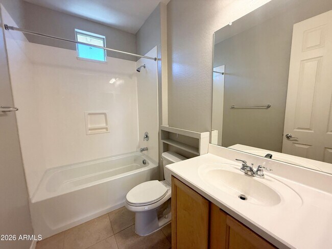 Building Photo - 15170 W Pierce St