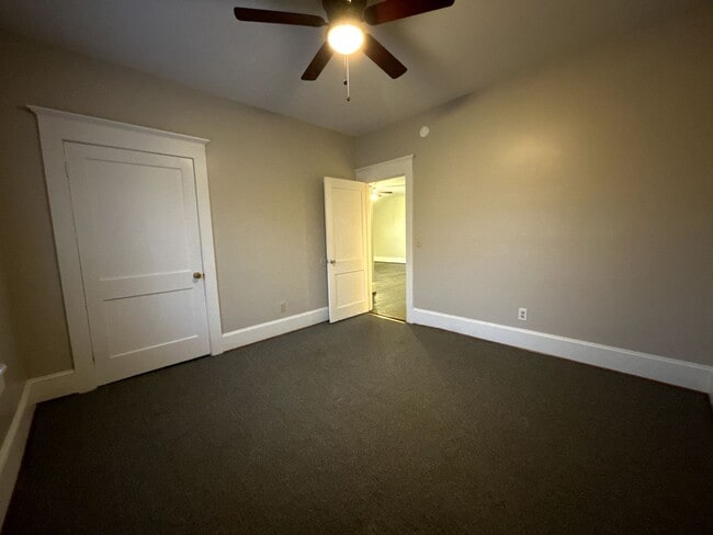 Building Photo - Pre-Leasing for the 26-27 School Year! - J...