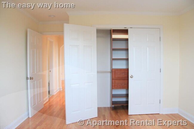 Building Photo - 60 Brattle St