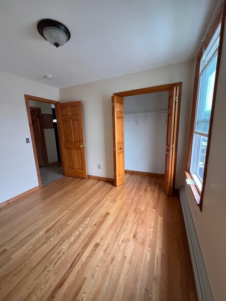 Building Photo - 115 Masten Ave