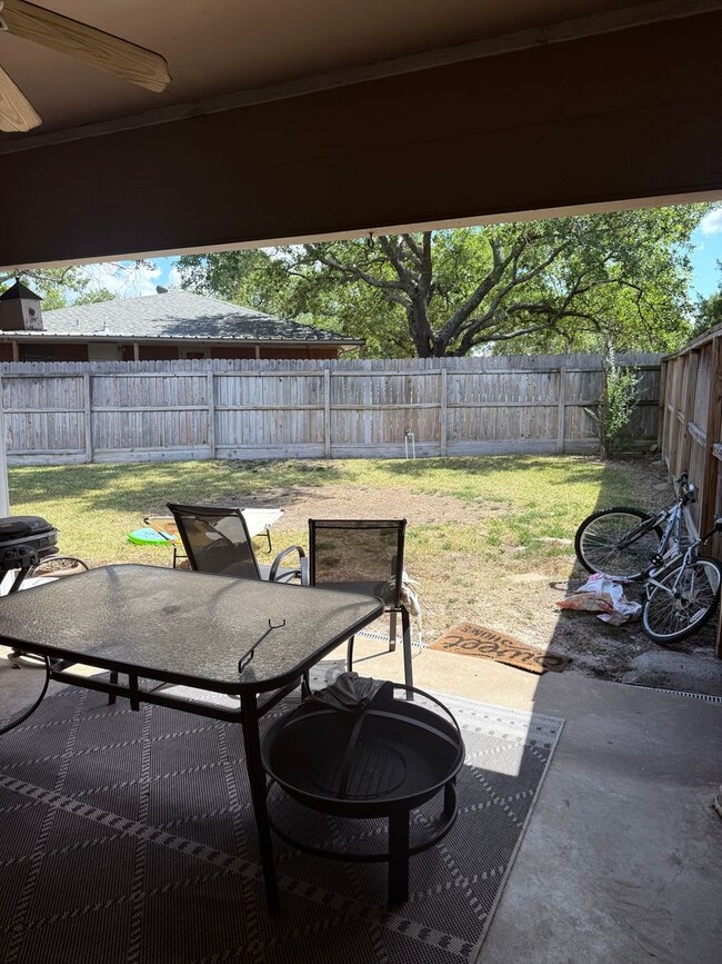 Building Photo - Brand New Remodel