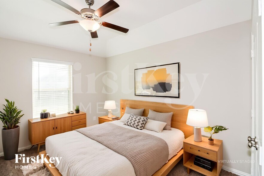 Building Photo - 1648 Breezewood Dr