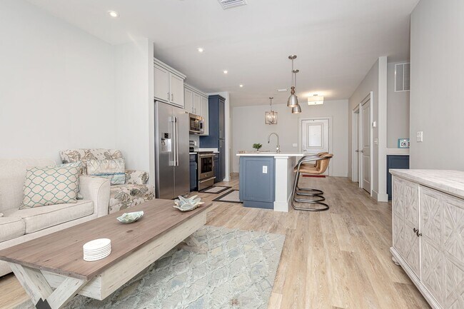 Building Photo - Fully furnished luxurious waterfront condo at The Inlet!