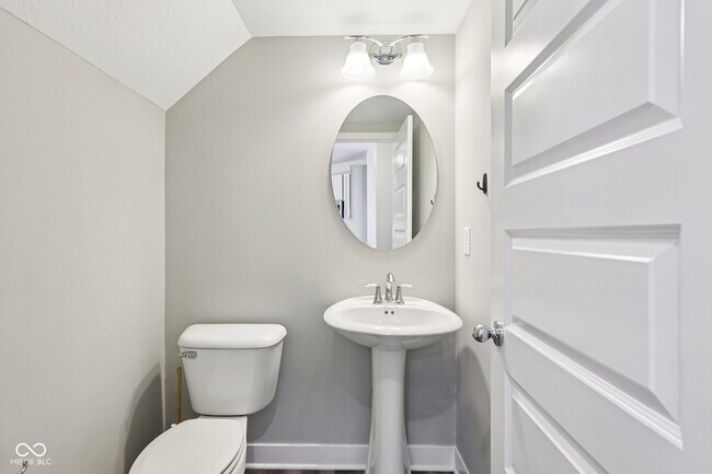 Building Photo - 17285 Dallington St