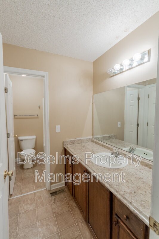 Building Photo - 1009 Norwood Ct