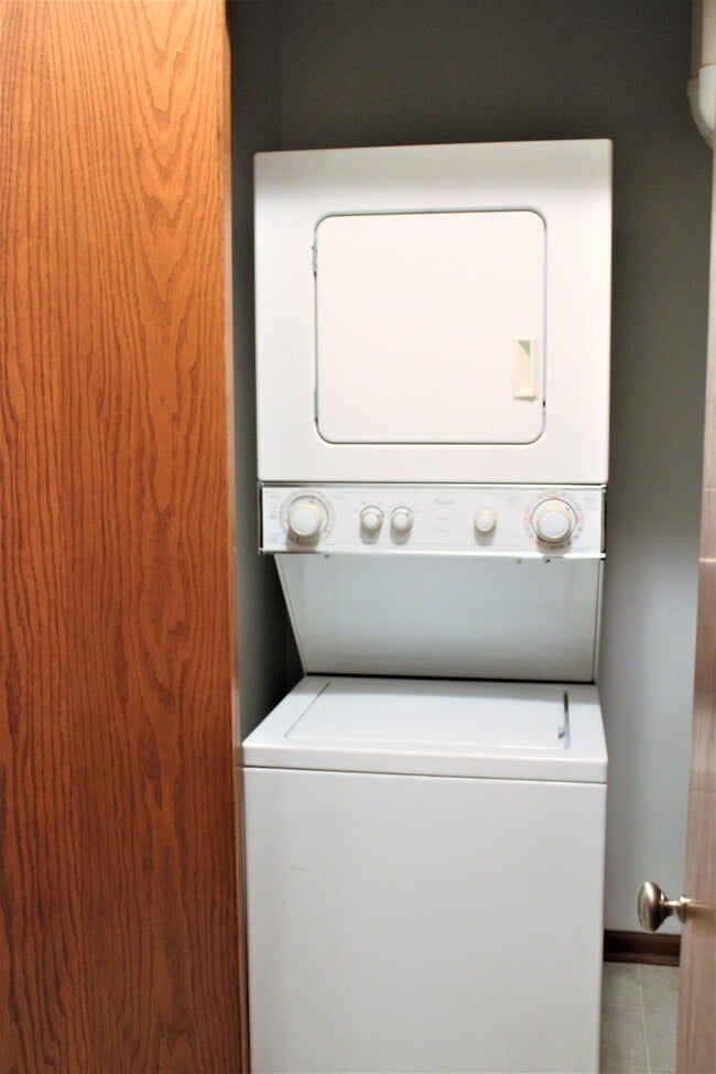 Building Photo - 4511 Twain Cir