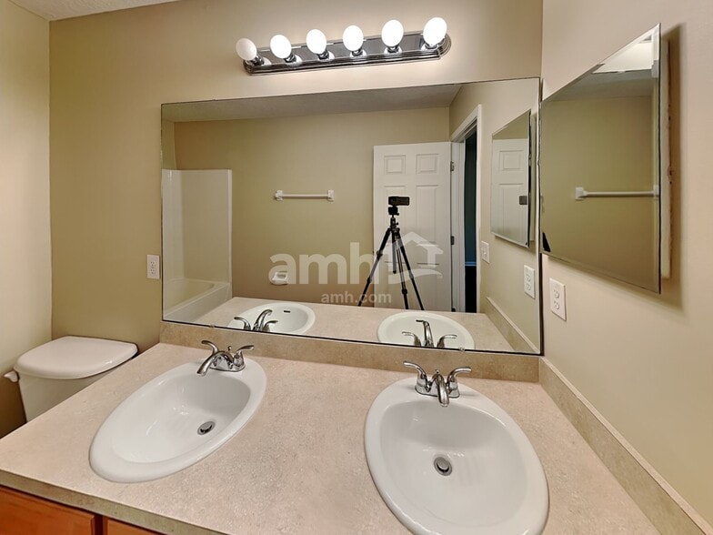 Building Photo - 96067 Waters Ct