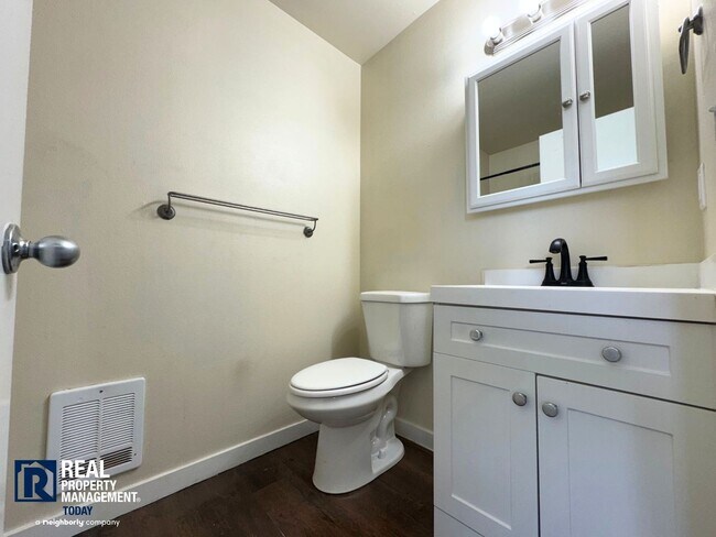 Building Photo - Al-Murayri - 4523 (Cascade Group)