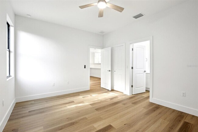 Building Photo - 10368 Port Everglades St