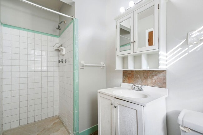 Building Photo - Beautiful 3-Bed, 2-Bath Home in Marrero – ...