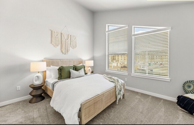 Building Photo - Brand New & Beautiful !  Holt Home-3 BR 2....