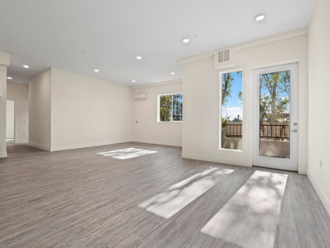 Building Photo - NoHo McCormick