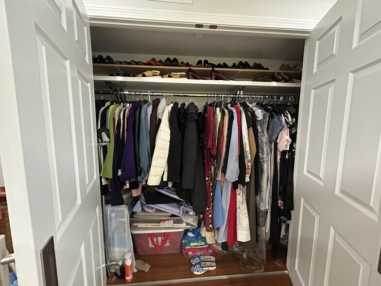 Building Photo - 6 Beals Cove Rd