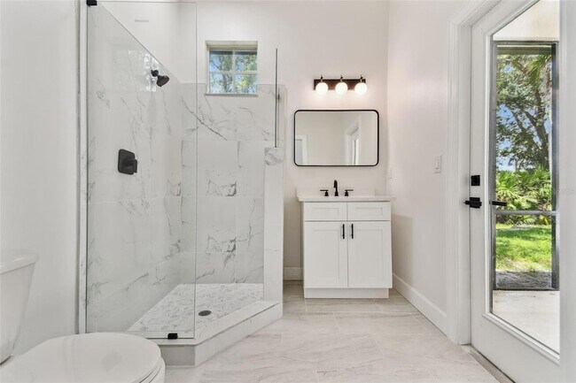 Building Photo - 13792 Long Lake Ln