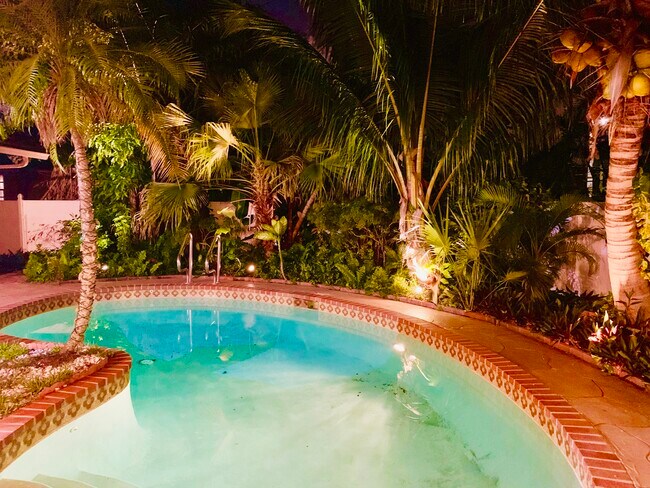 Building Photo - 109-1 SW 8th St