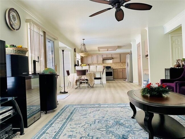 Building Photo - 6576 Moonshadow Cir