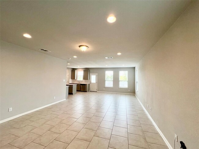 Building Photo - 227 Kellys Heroes Wy