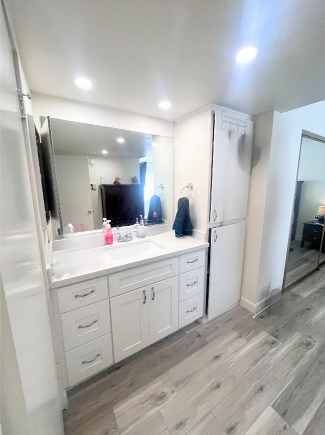 Building Photo - Cozy 2-Bedroom Condo in La Verne