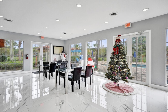 Building Photo - 10733 Cleary Blvd