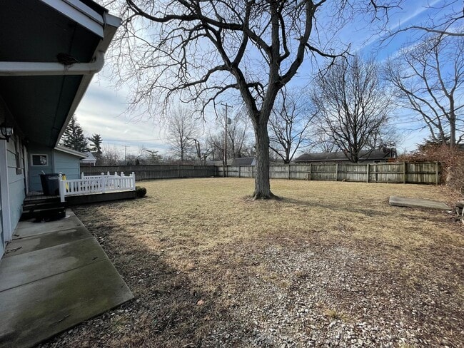 Building Photo - Four Bedroom Available in April - West Lafayette School District