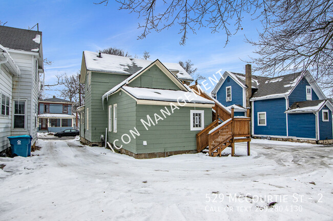 Building Photo - 1 bedroom w/ washer and dryer!