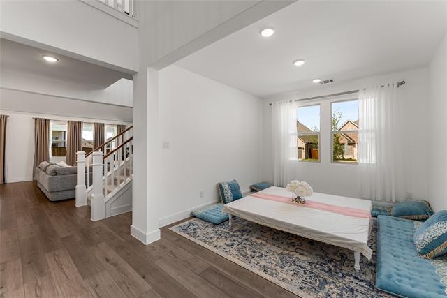 Building Photo - 1045 Bleriot Dr